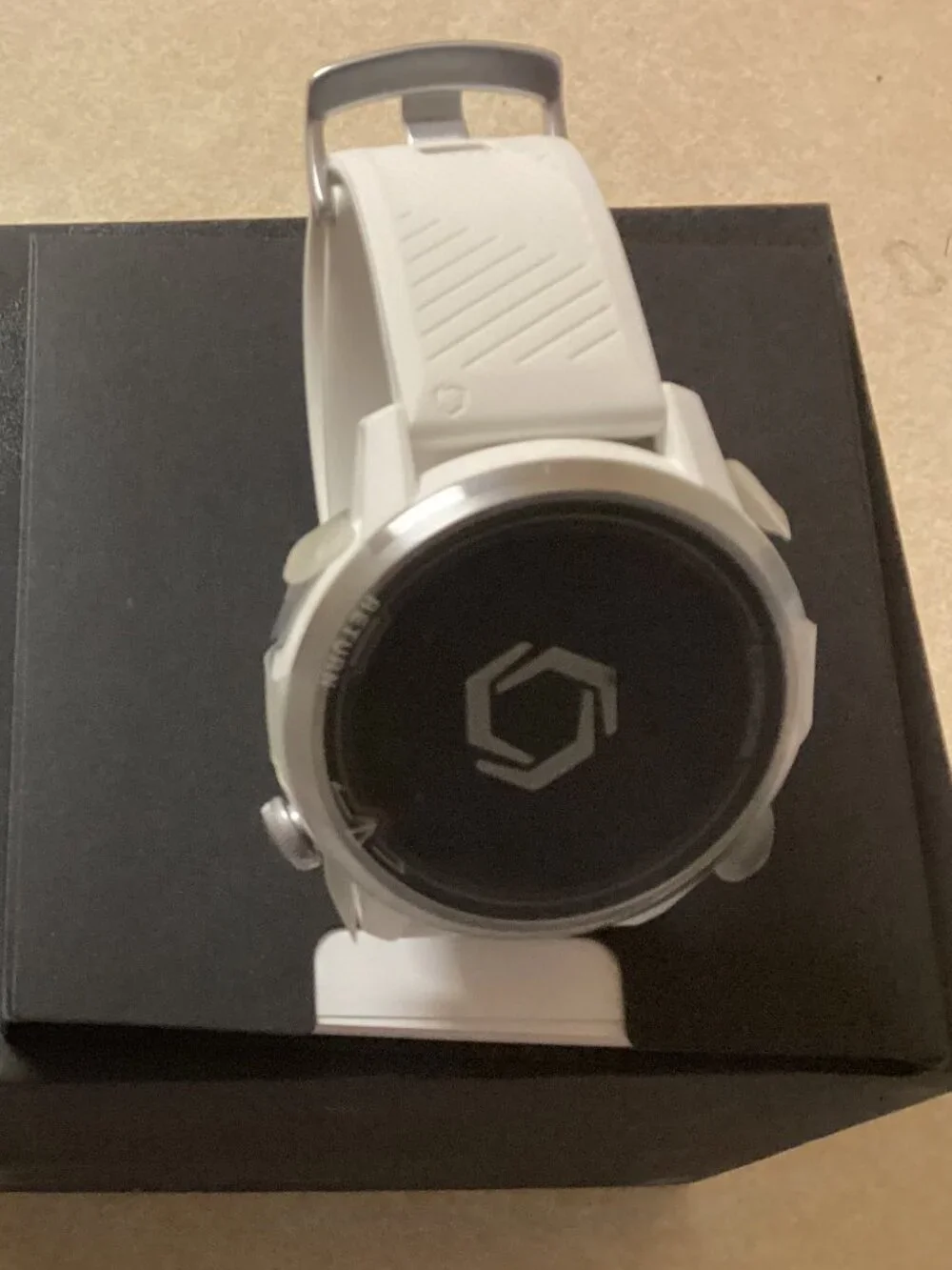 COROS APEX 46mm Premium Multisport GPS Watch – White – Excellent Condition